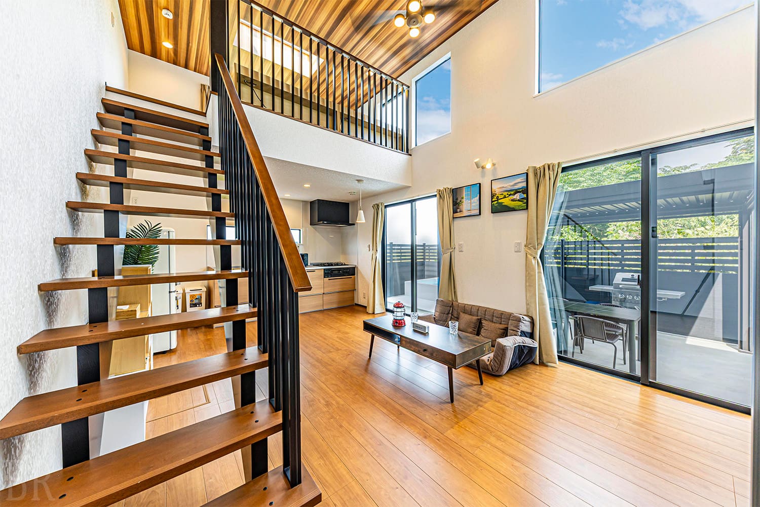 如同在自己家中般放鬆一棟包棟的私人空間